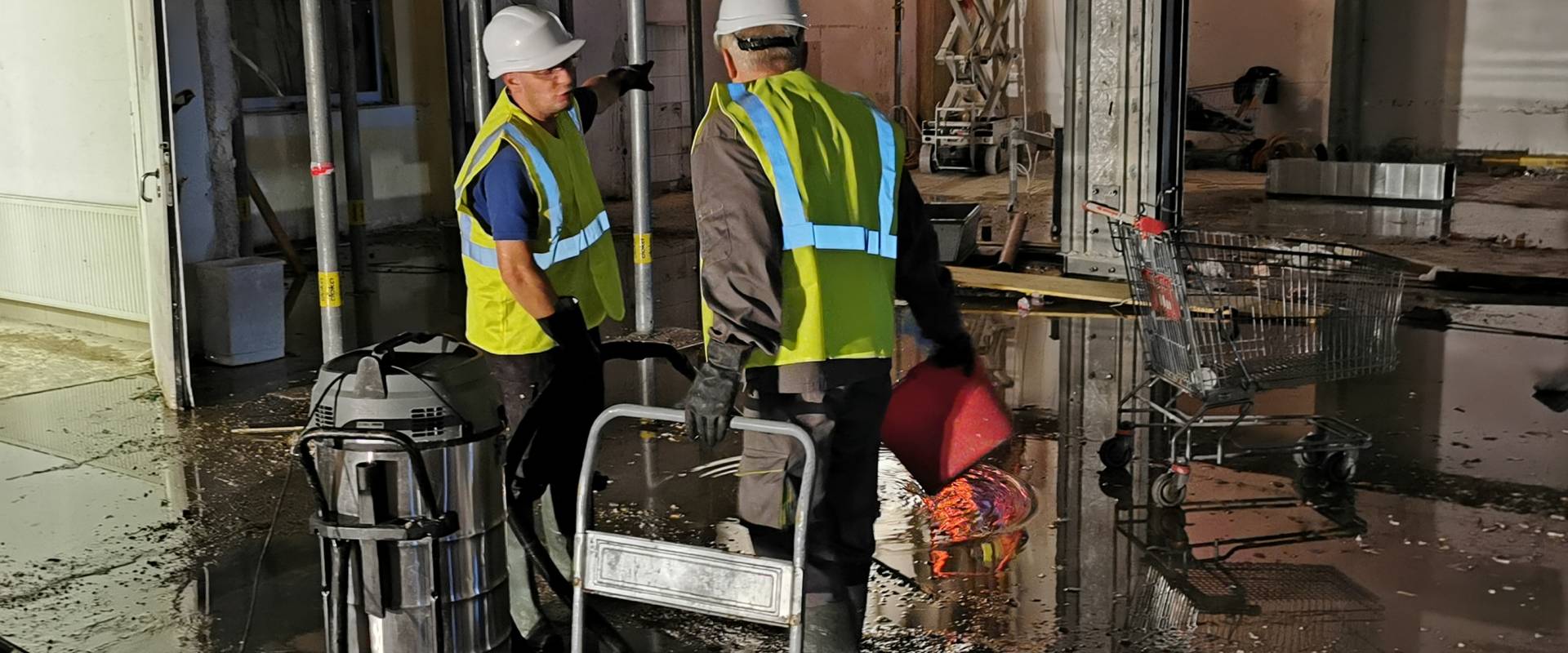 Dugulás, csőtörés, utáni fertőtlenítő takarítás