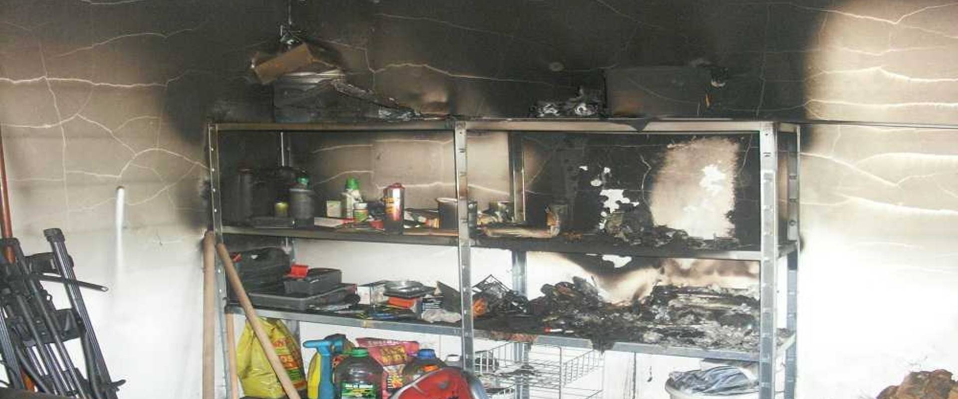 Tűzkár utáni takarítás